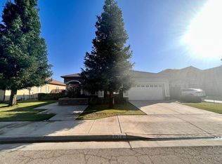 9514 N Larkspur Ave, Fresno, CA