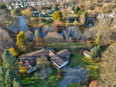 6353 Perry Rd, Grand Blanc, MI, 48439