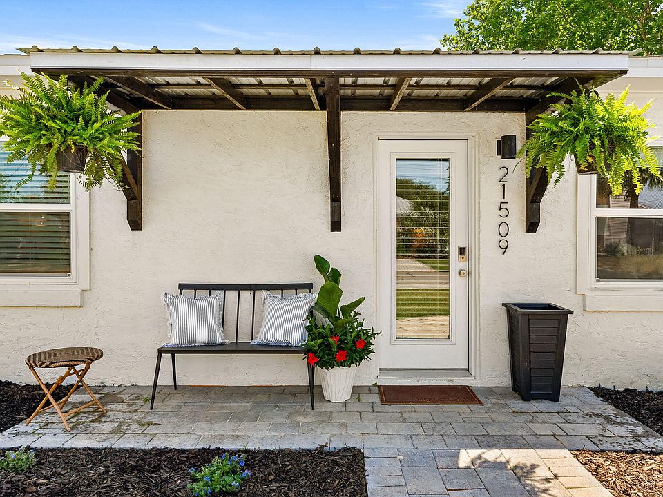 1st image of 21509 Caribbean Ln