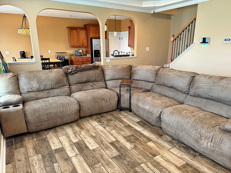 124 Landover Dr — Photo 8
