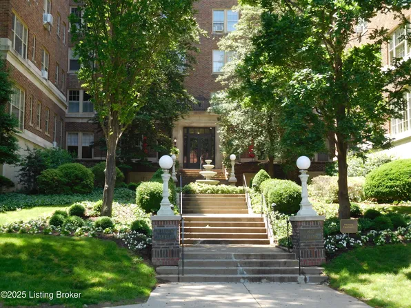 1412 Willow Ave APT 52, Louisville, KY 40204