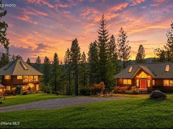 483 Paradise Ln, Pinehurst, ID 83850
