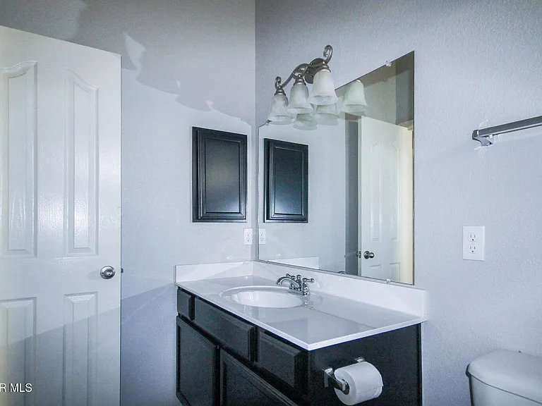 4833 Adrian Campos St — Photo 26