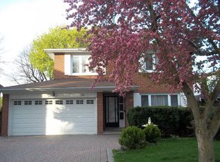 35 Wellesbourne Cres #2, Toronto, ON M2H1Y8