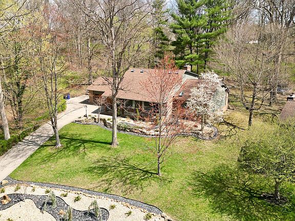 5th image of 305 Braewood Dr