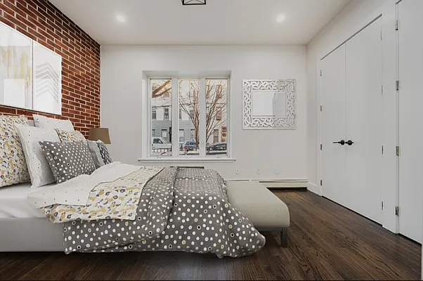 Rented by Carnegie Management Inc | media 6