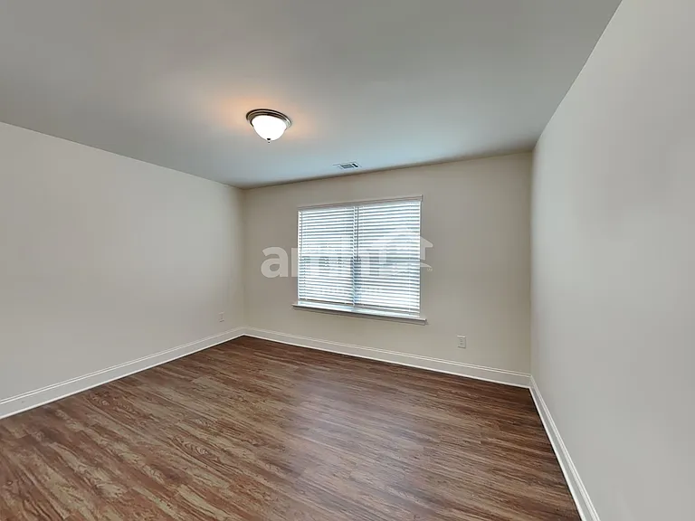 5020 Hudson Valley Dr — Photo 27
