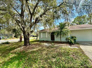 2112 Virginia Ave, Eustis, FL 32726