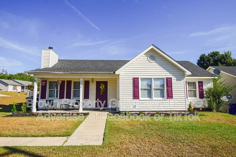 3 bed, 2.0 bath, 1151 sqft, $1,600 — Photo 1