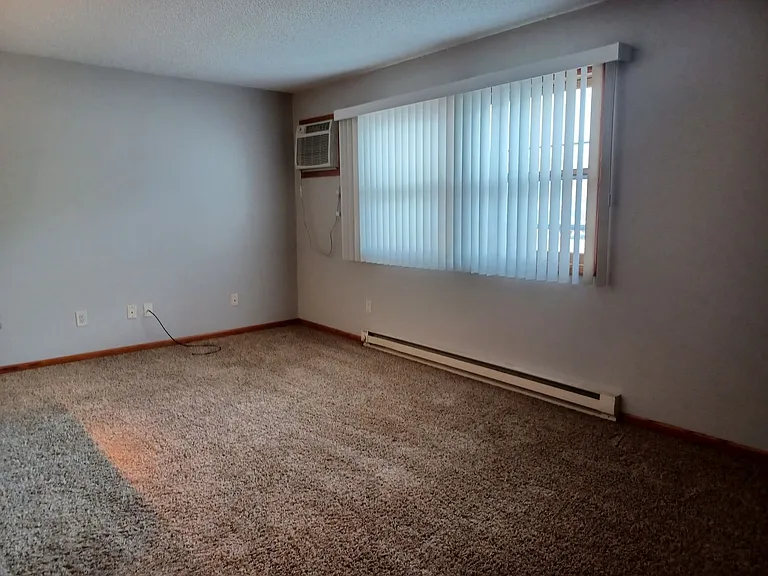 ONE & TWO BEDROOM APARTMENTS IN ANKENY! — Photo 12