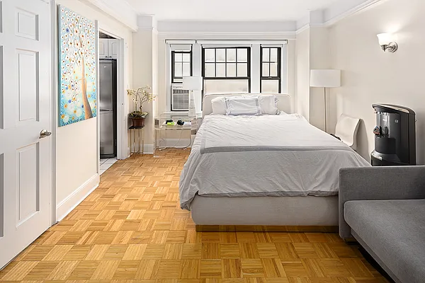 Rented by NY Casa Group | media 10