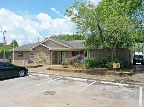 The Woodford, 4141 Pinson Valley Pkwy #8f23ac524, Birmingham, AL 35215