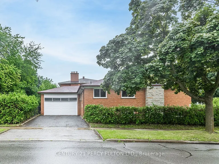 257 Otonabee Ave #MAIN — Photo 9