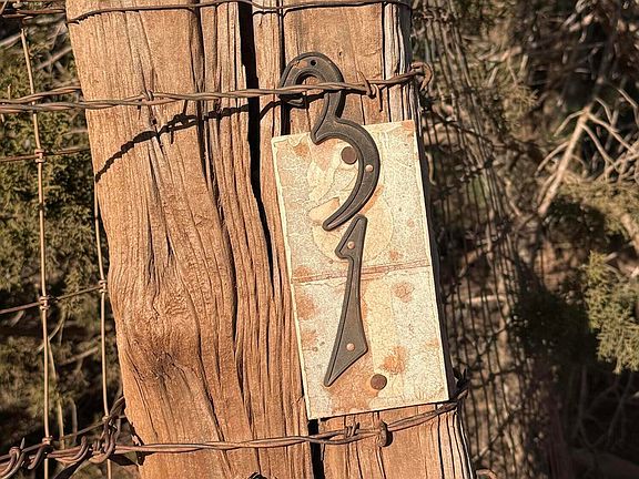 5th image of 31 Lower La Joya Rd