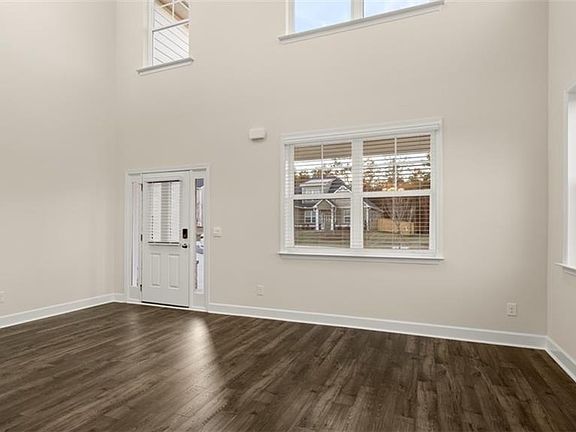 3rd image of 60 Townsend Dr