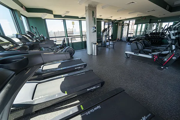 Rented by Manhattan Management LLC | media 30