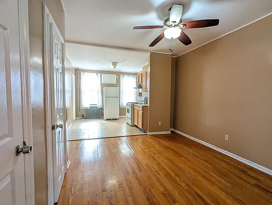 Rented by Skyline Group Real Estate | media 29