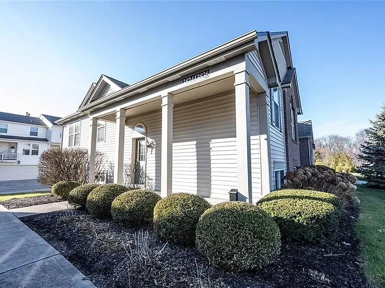 13836 Willesden Cir — Photo 2