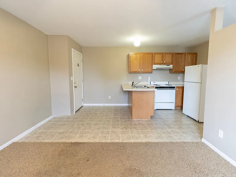 100-300 Marjorie Ct — Photo 11
