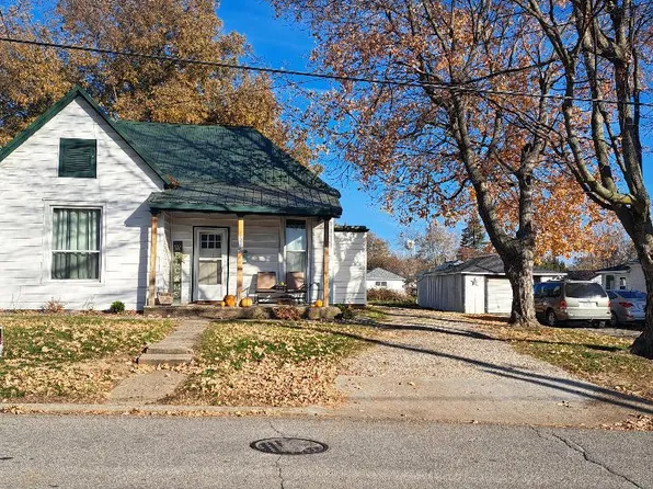 616 W Main Cross St, Palmyra, MO 63461