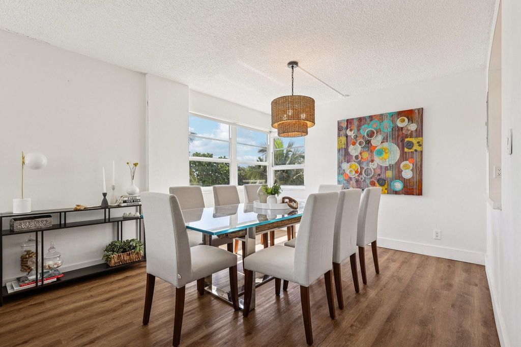 133 N Pompano Beach Boulevard Unit 210, photo 8