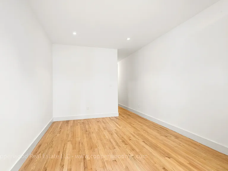 430 E 89th St #3C — Photo 5