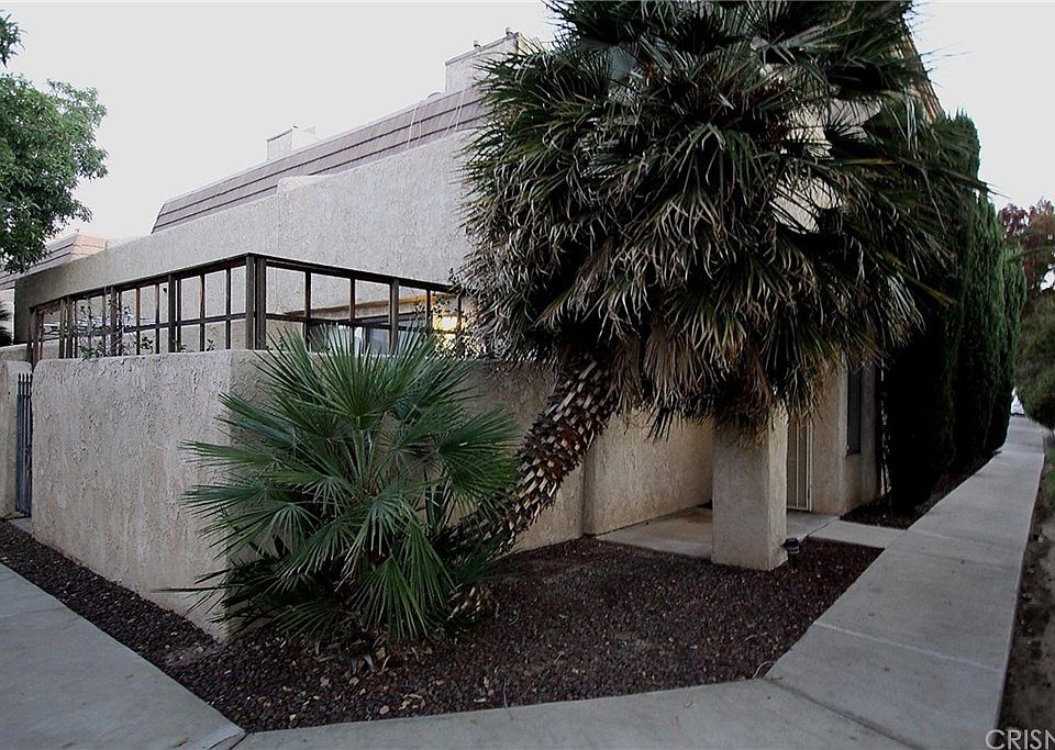 1st image of 431 W Avenue J5 Unit 10