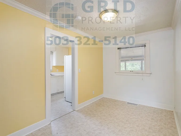 9037 NE Humboldt St — Photo 8