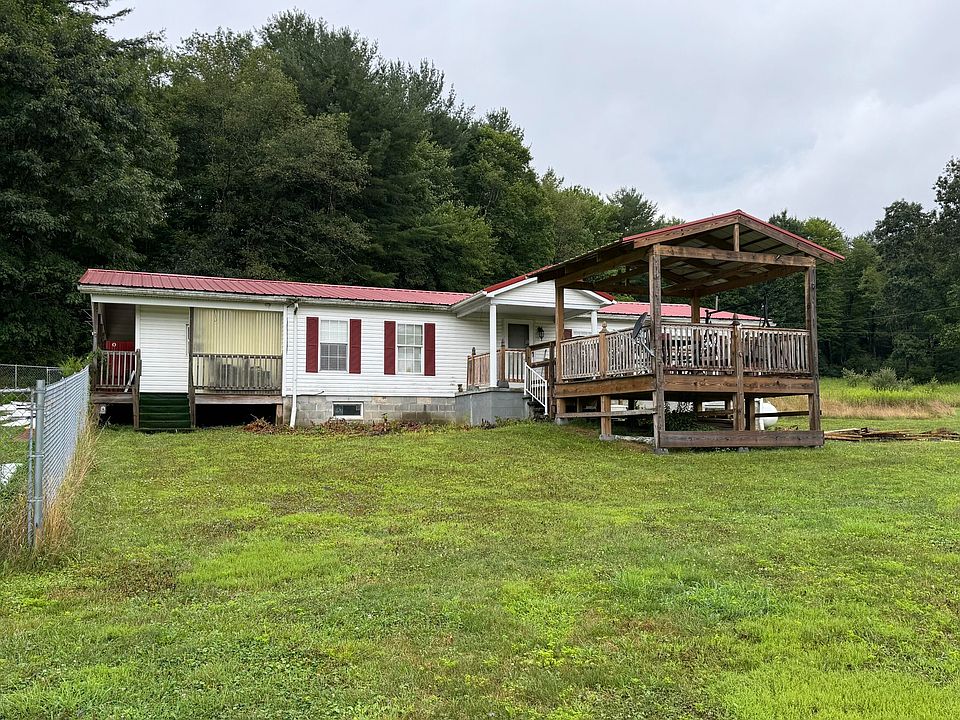 1st image of 121 Circle Dr