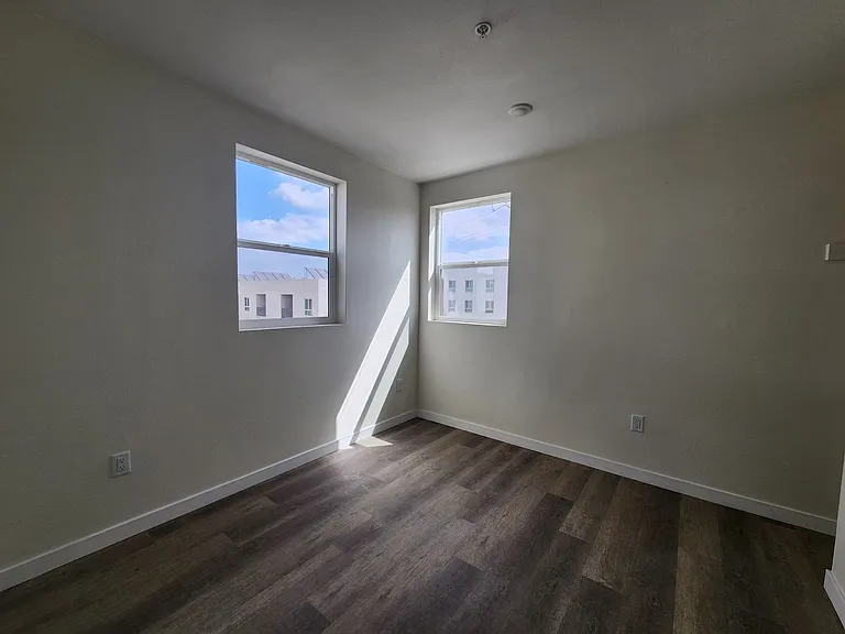 228 N Soto St — Photo 17