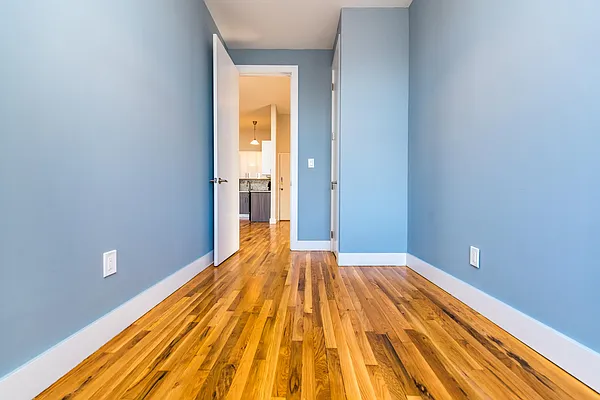 Rented by Nooklyn NYC LLC | media 28