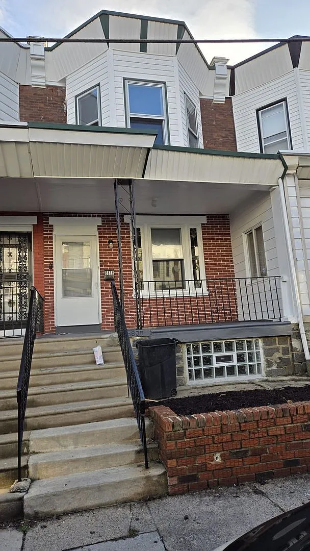 5838 Carpenter St photo 1