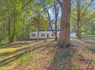 454 Bates Crossing Rd, Travelers Rest, SC 29690