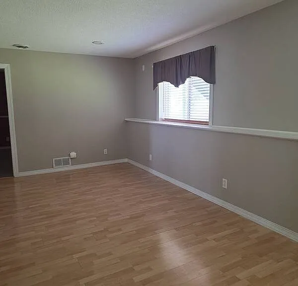 4702 Blanding Ct — Photo 11