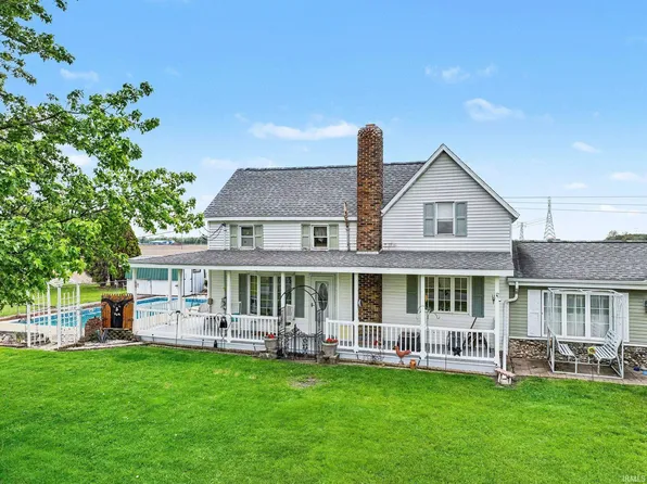 8902 S 900 E, Walkerton, IN 46574