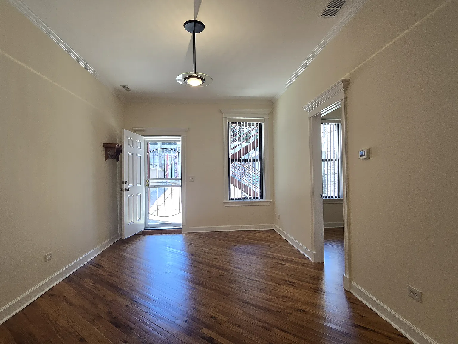 1 bed, 650 sqft, $1,995 — Photo 3