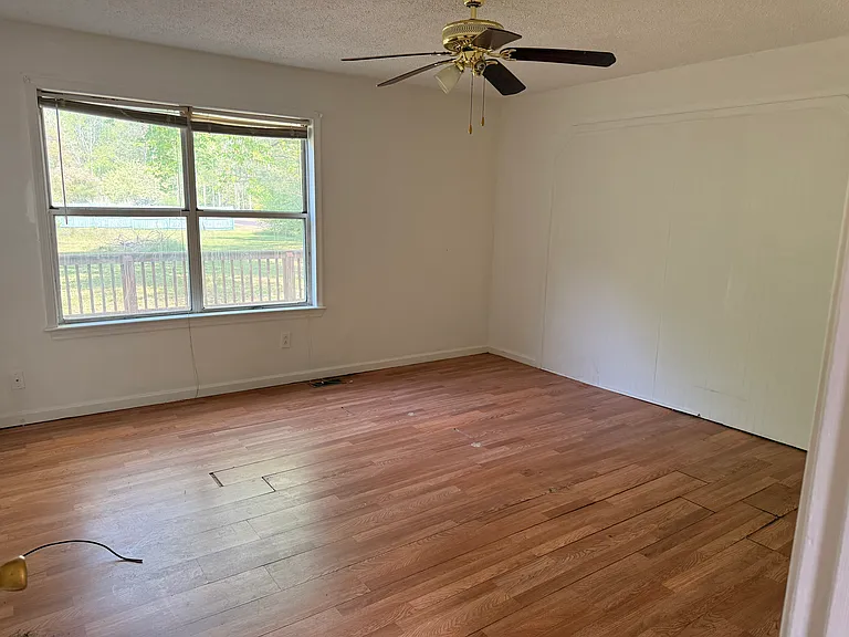 5027 Hickory Fork Rd — Photo 9