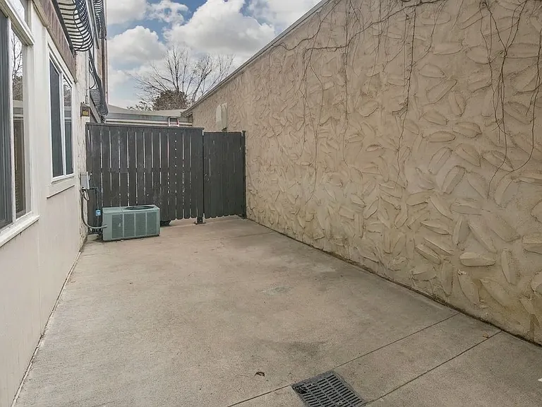 805 29th St #155 — Photo 10