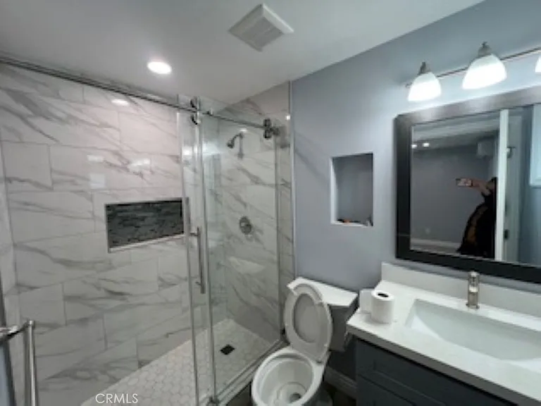 8611 Rio Dell St — Photo 21
