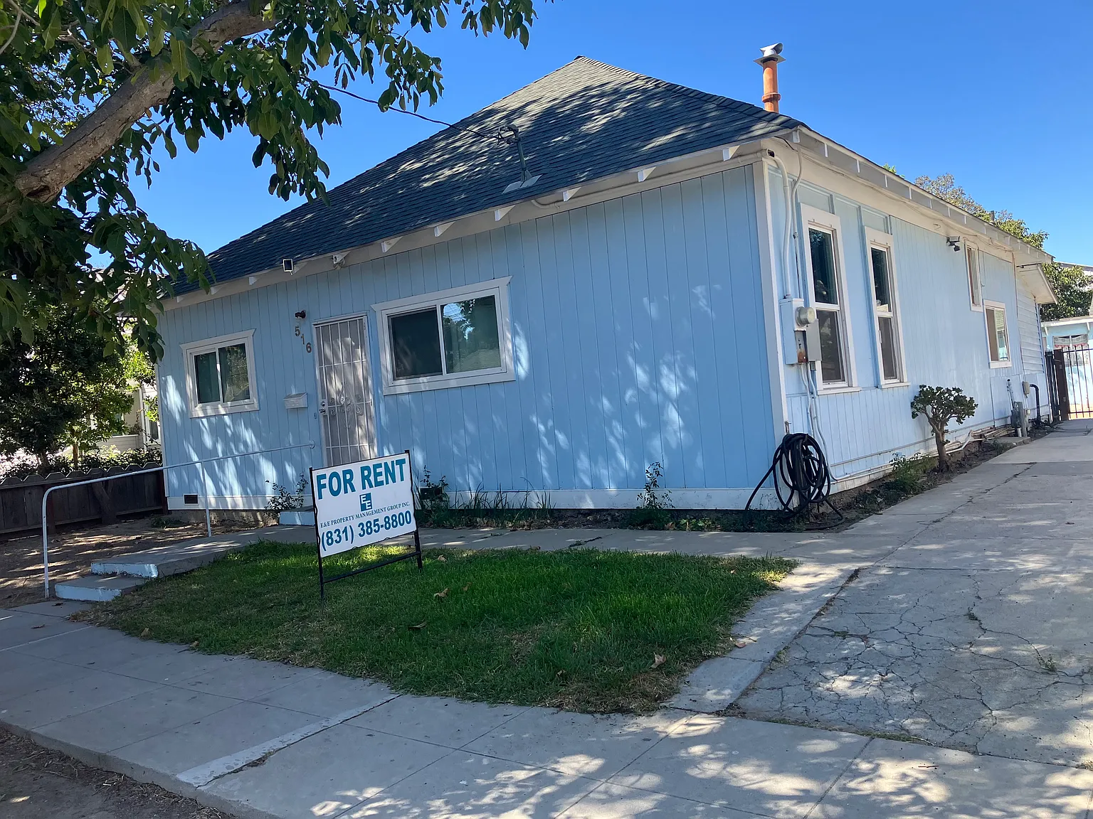 5 bed, 855 sqft, $3,400 — Photo 1