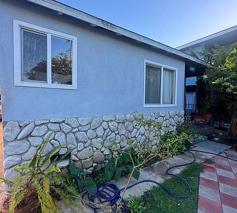 2nd image of 3612 W 113th St