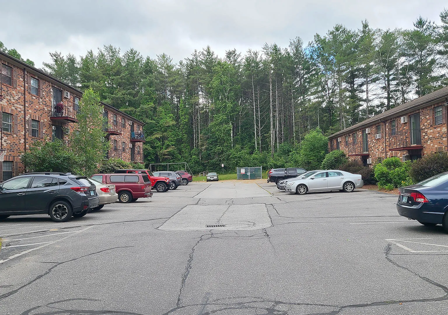 Timber Lake Apartments — Photo 2