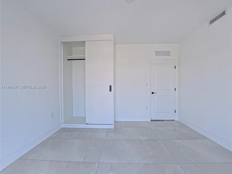 1374 NW 1st St — Photo 6