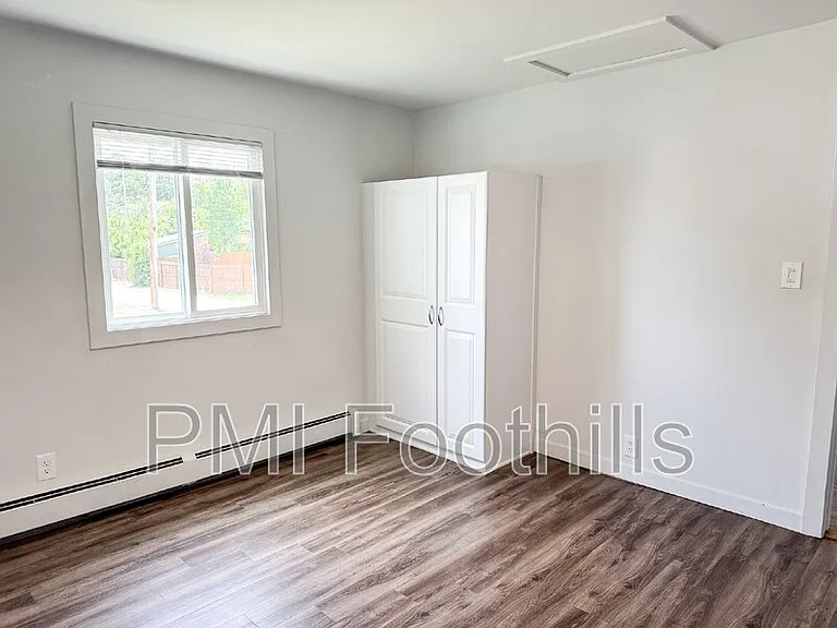 825 E Dartmouth Ave — Photo 9