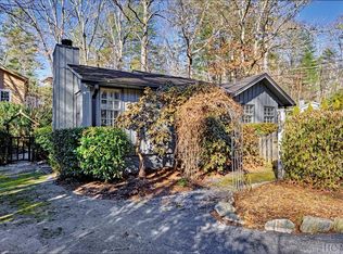 286 Mirror Lake Rd, Highlands, NC 28741