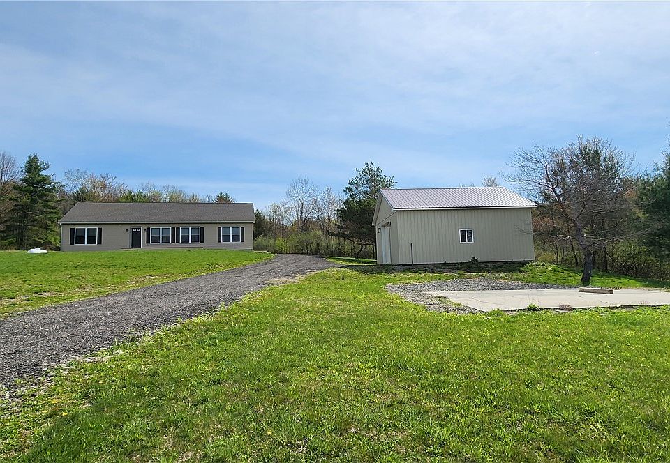 1st image of 185 Lawrence Rd