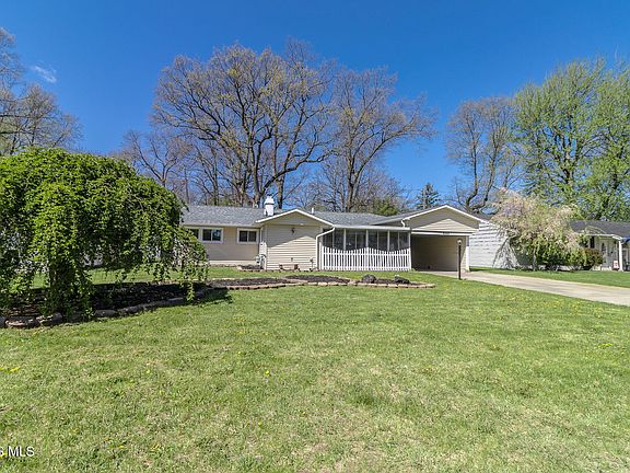 3rd image of 4929 Elmhurst Rd