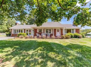 455 Hilltop Dr, Rocky Mount, VA 24151