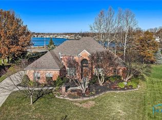 7920 Windsor Wood Ct, Maumee, OH