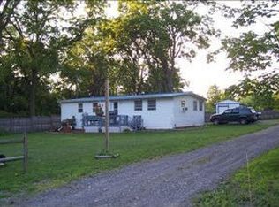 4168 Comstock Rd, Penn Yan, NY 14527